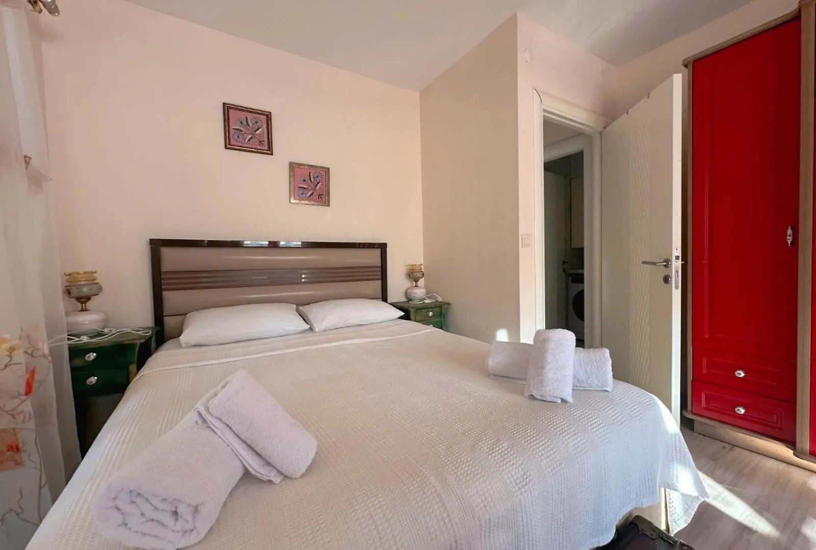 Evalacati - Villa Palma-Tamamen Muestakil Villa Çeşme