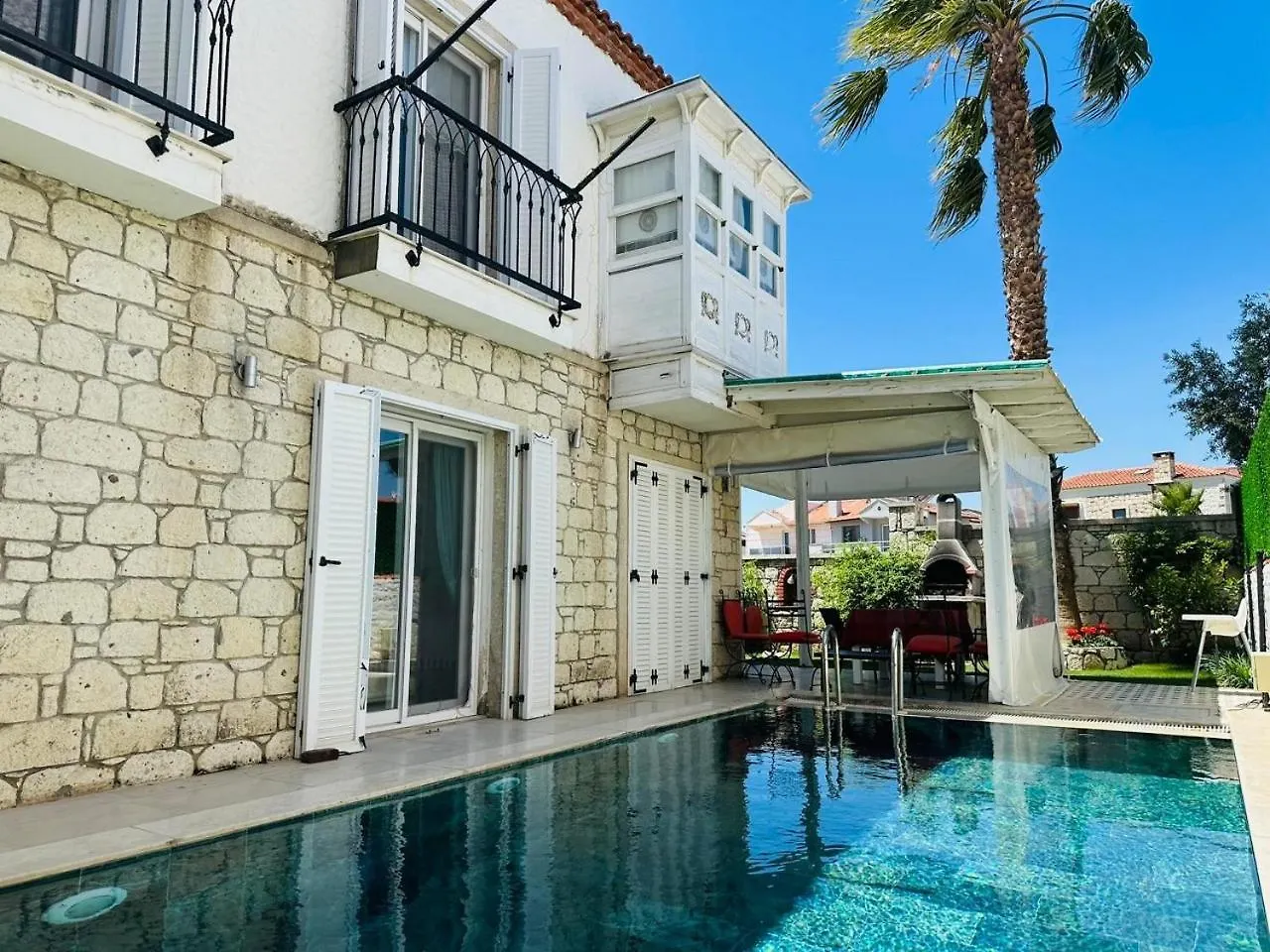 Evalacati - Villa Palma-Tamamen Muestakil Villa Çeşme